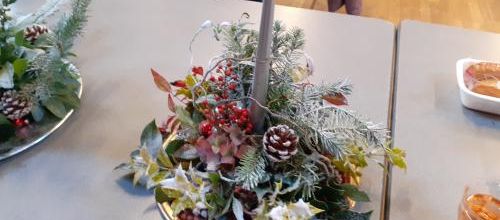 Art floral aux joyeux sansonnets