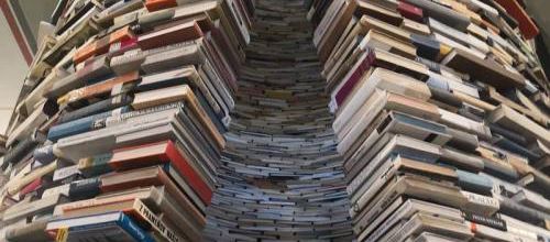 PRAGUE - bibliothèque - le puit de livres 