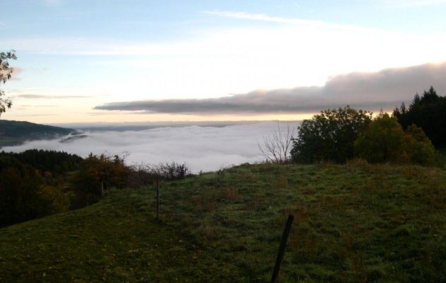 NUAGES