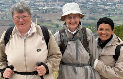 Vidéo de 13 mn - Faisons connaissances avec les Petites Franciscaines de Marie