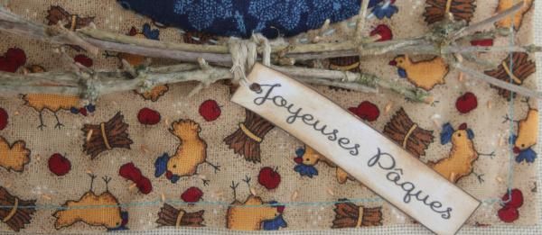 Une poulette pour souhaiter de Joyeuses Pâques !