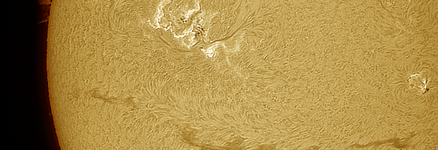 La tache solaire à l'origine des aurores de mai est de retour !