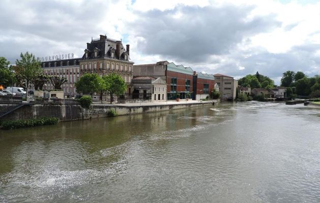 Jarnac en Charente (16)