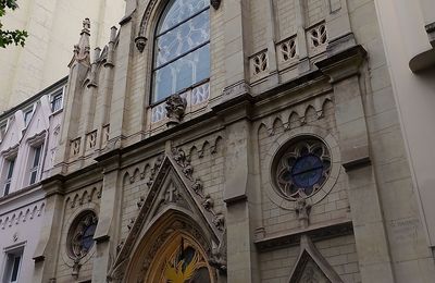 Visite un peu particulière d'une église 
