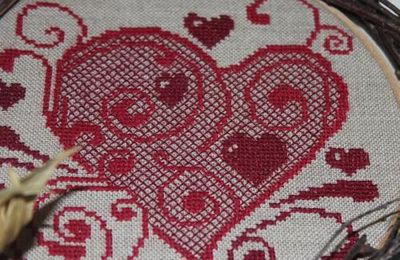 Coeur rouge sur tambour