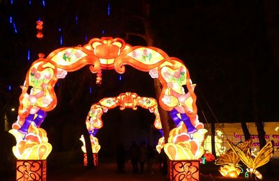 Arches et Palais, au Festival des Lanternes Chinoises, à Gaillac...