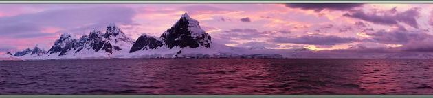 23 février 2013, 5 h 25 du matin: Panorama 3D interactif et musical sur notre entrée dans Lemaire Channel vu côté Terre de Graham - Péninsule Antarctique