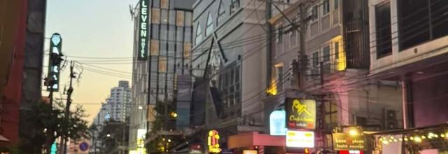 on s'envole à Bangkok ... 
