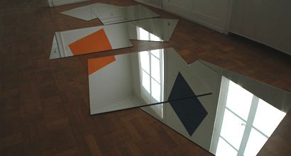 Paul Raguenes / Installation on the moon