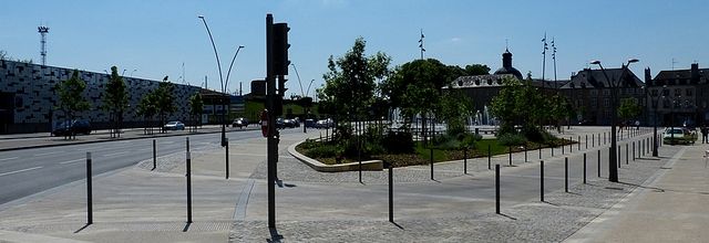 Metz / Du vert place Mazelle...