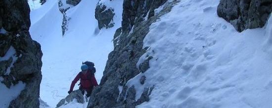 Alpinisme hivernal : Casse Rousse : Goulotte du Chien (38)