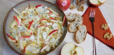 Salade d'endives aux pommes, noix et roquefort