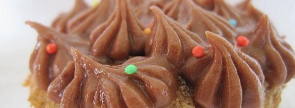 Cupcakes complètement "nuts" • Glaçage au nutella