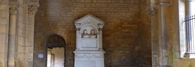 L'ABBAYE DE CHARLIEU (42)