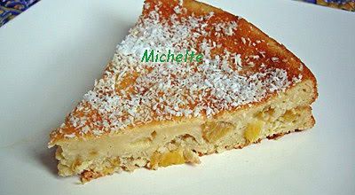 Gâteau à l'ananas mariné aux épices et crème de coco