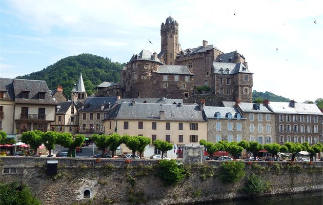 Estaing  suite dept 12