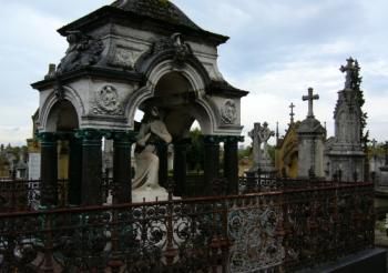 le cimetière