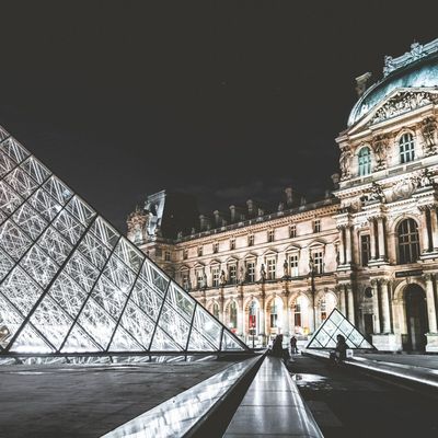 Paris, ville lumière (4/5) : La ville lumière à l'heure de la sobriété énergétique.