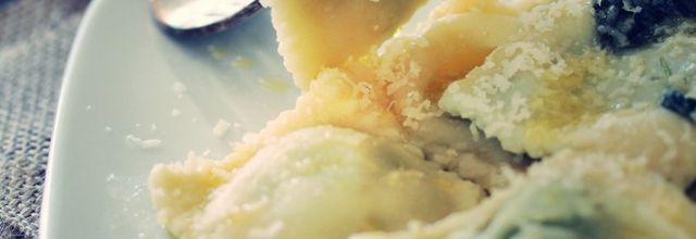 Ravioli maison épinard-ricotta {beurre de sauge}
