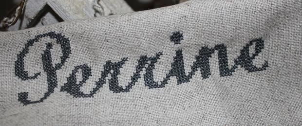 Prénom brodé pour un joli cadeau de naissance