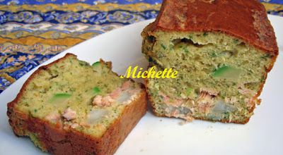 Cake au saumon fumé, truite, p de terre et avocat, herbes fraîches
