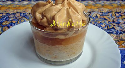 Verrine de riz au lait, poires au caramel et espuma au café