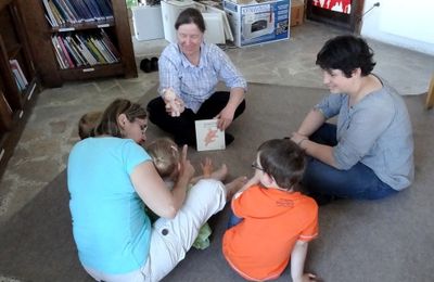 Une rencontre "Temps Collectifs", à Laignes, avec une animatrice du Relais Assistantes maternelles "les P'tits Loups"
