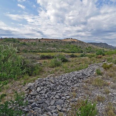 La Boucle des Murs tordus au départ de Peyrestortes.