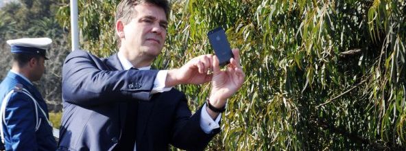 Arnaud Montebourg, un Berbère en Algérie