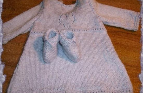 Robe et chaussons 1 mois