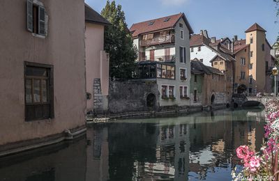 Annecy, c'est de l'eau, c'est des fleurs... - 1 -