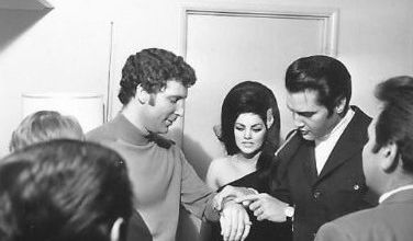 photo ELVIS -TOM JONES-pb- 6 AVRIL 1968 