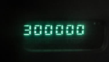 300 000 