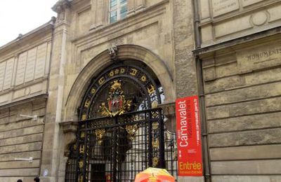 Nos parapluies au musée... 