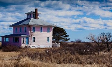 La maison rose de Plum Island ...