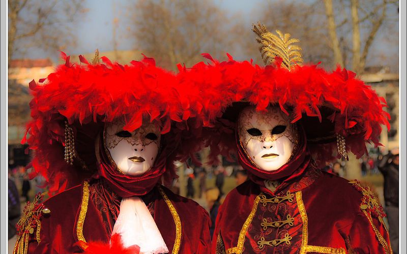Annecy, carnaval vénitien (en rouge)