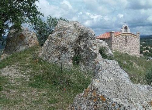Proumenado à Peirrefue : La capello Santo Crous