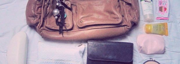 Inside my bag, you'll find... Uh, what ?