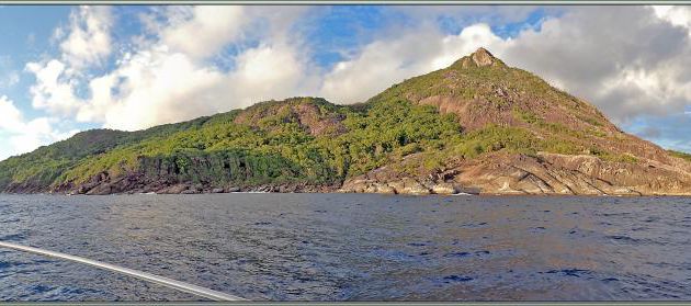 Nous arrivons à l'Anse Grand' Barbe afin d'assister au coucher de soleil - Île Silhouette - Seychelles
