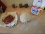 Petits pains lardons / gruyère rapé