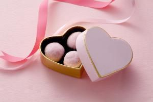 Truffes roses aux biscuits de Reims