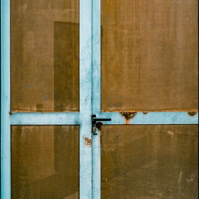 Derrière la Porte