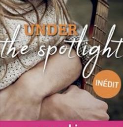 Under the spotlight, de Alex Enrose