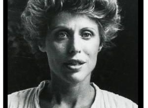 Adieu, Catherine Lachens.