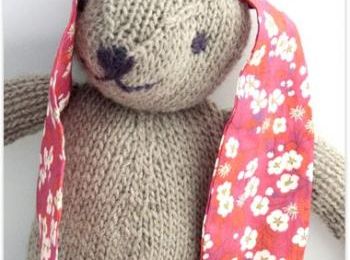 Doudou lapinou au tricot