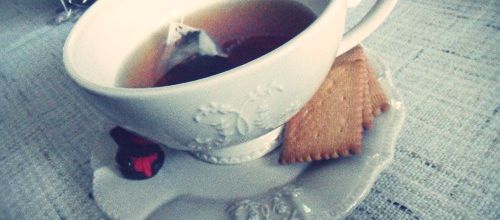 "Un bain rafraichit le corps, une tasse de thé l'esprit"