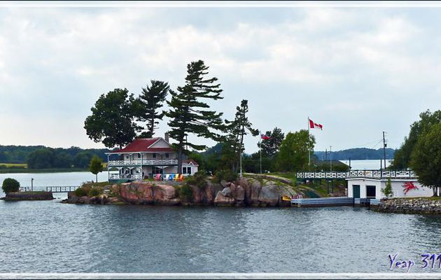 Thousand Islands (Les Mille-Îles) - Gananoque - Ontario - Canada