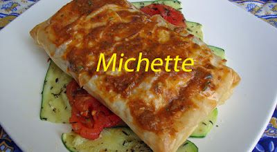 Feuilleté de loup, tapenade noire, pesto de tomate, courgette grillée