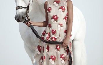 mode fashion harpers bazaar chanel iman horse day