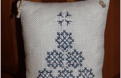 Sapin bleu et blanc